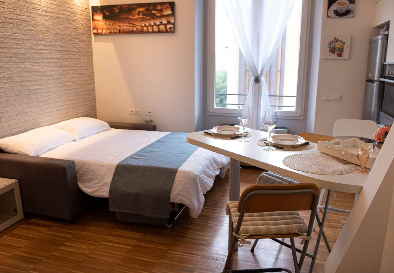 Apartment in Bologna - Gramsci, Bologna by Short Holidays