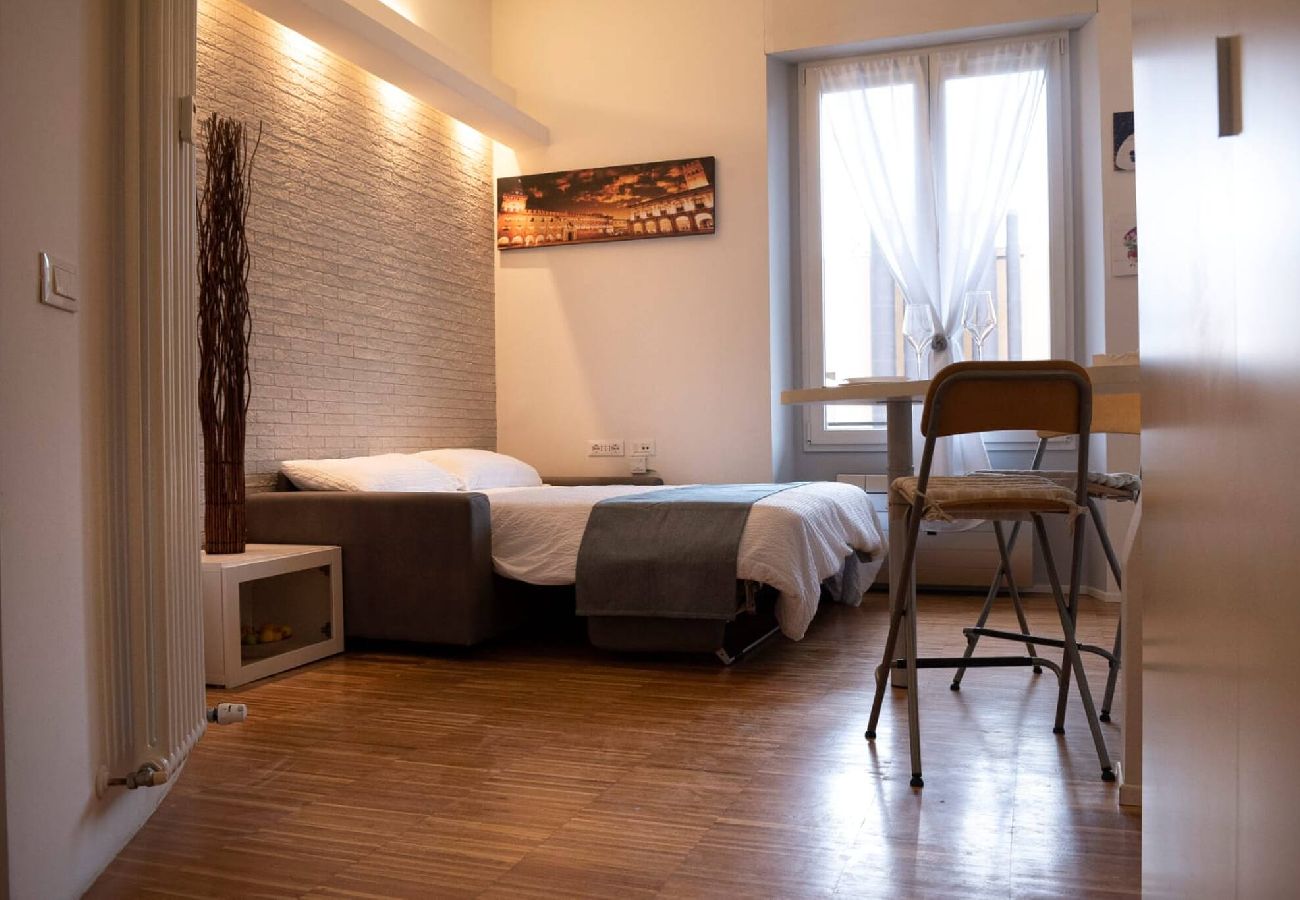 Apartment in Bologna - Gramsci, Bologna by Short Holidays
