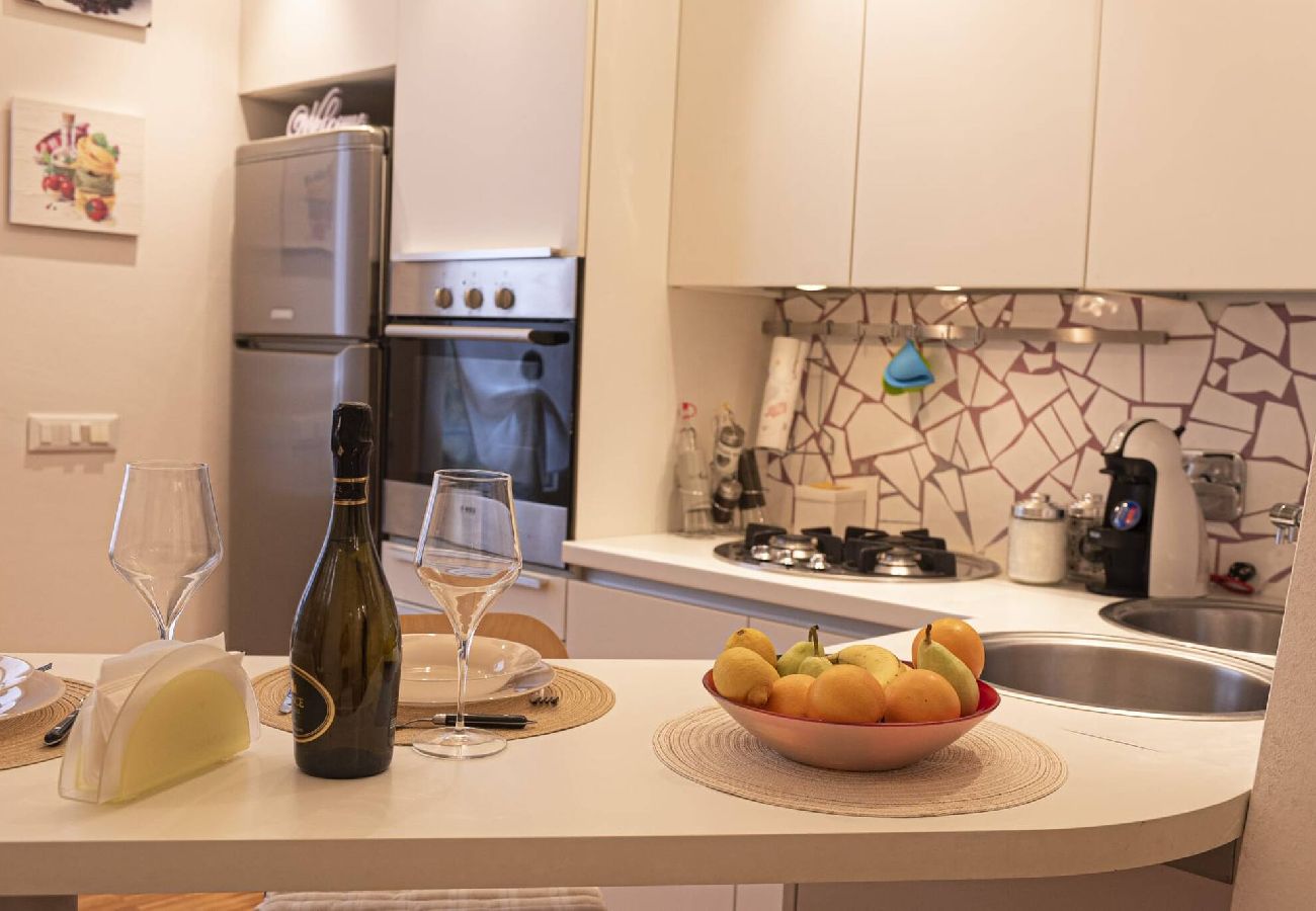 Apartment in Bologna - Gramsci, Bologna by Short Holidays