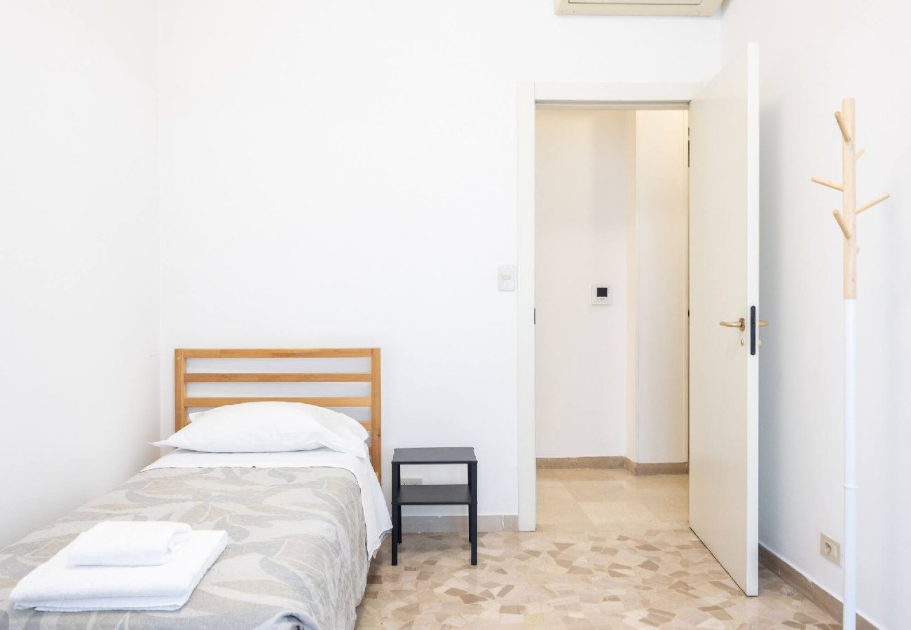 Apartment in Bologna - Belle Arti, Bologna by Short Holidays