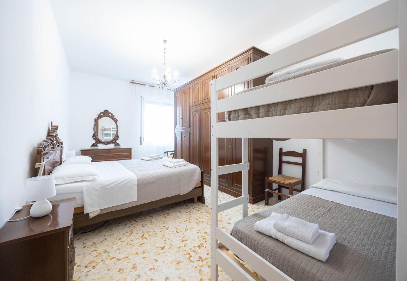 Apartment in Bologna - Garavaglia, Bologna by Short Holidays