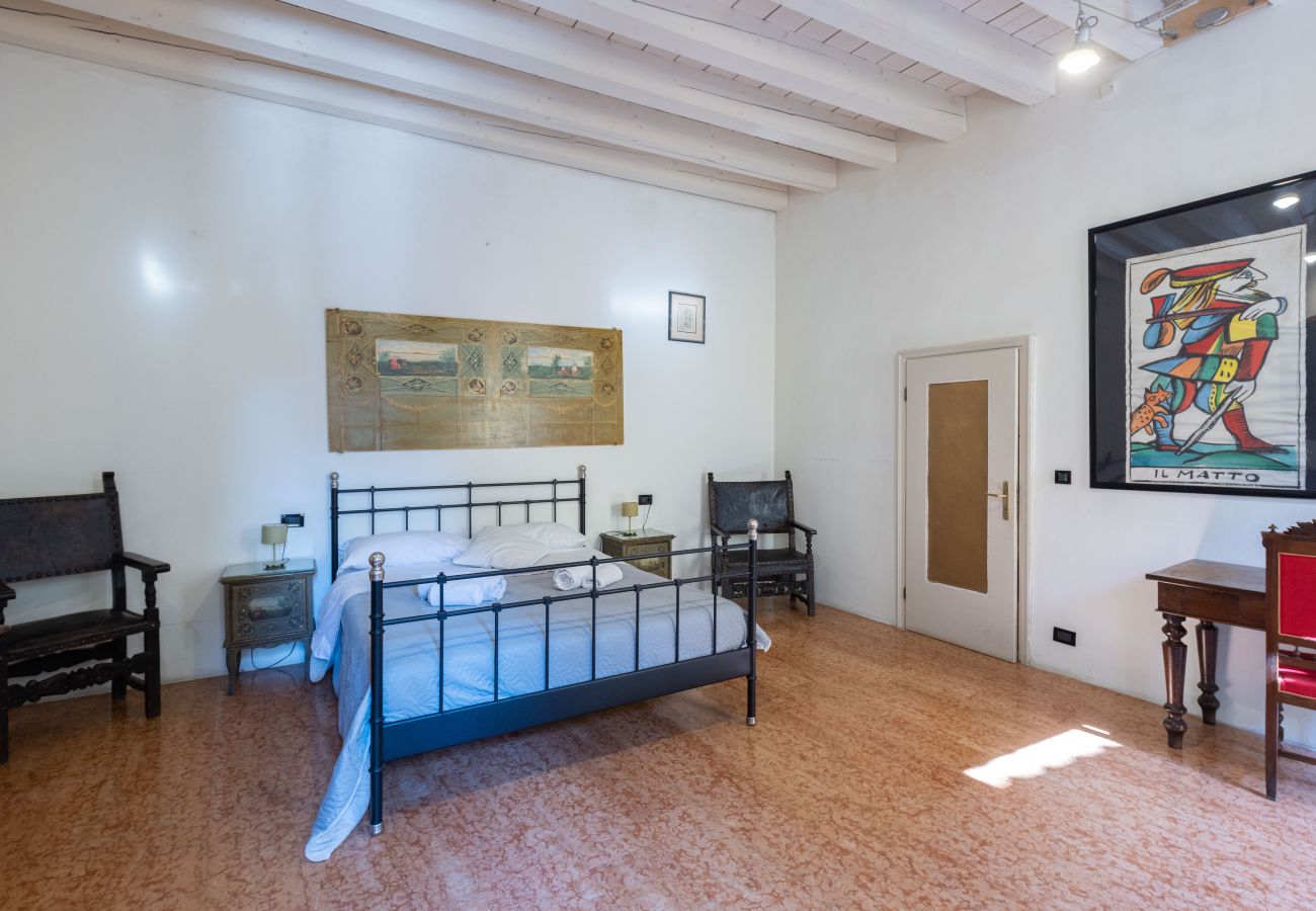 Rent by room in Bologna - Stanza Luzzati, Bologna By Short Holidays
