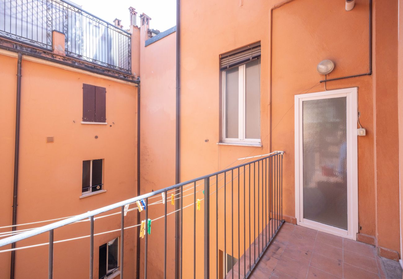Apartment in Bologna - San Carlo, Bologna by Short Holidays